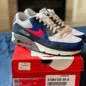 Nike Air Max 90 Essential